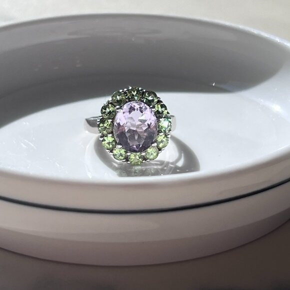 Breathtaking and Dazzling .925 Sterling Cocktail Ring Statement Ring - Picture 3 of 8